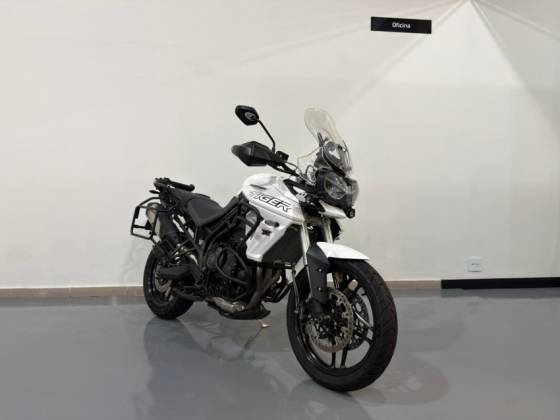 TRIUMPH TIGER 800 XRT TRIUMPH TIGER 800 XRT